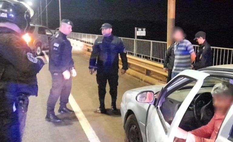 Policía refuerza los operativos viales y detiene a conductores en estado de ebriedad imagen-17