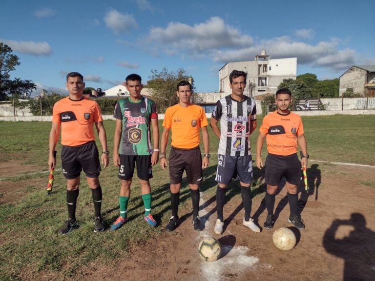 Fútbol posadeño: victoria de El Brete y empate en Villa Urquiza imagen-24