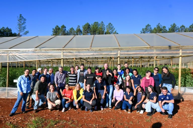 Jóvenes del profesorado en Ciencias Biológicas participaron de una capacitación en el Centro de Producción de San Vicente imagen-8