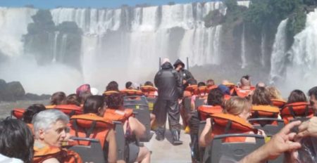 Más de 24 mil turistas visitaron Cataratas del Iguazú en lo que va del finde extra largo imagen-3