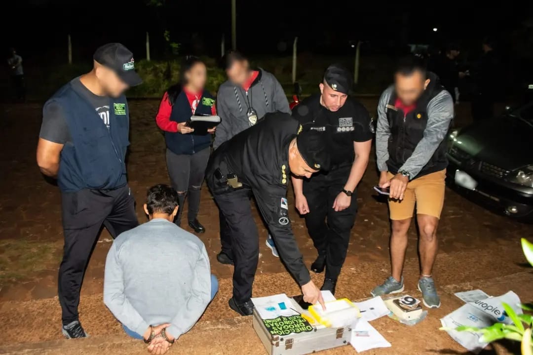 Policías frustraron una operación de venta de drogas en Posadas imagen-1