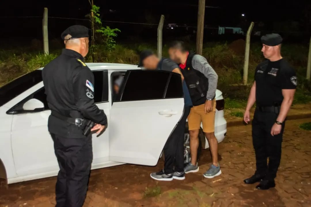 Policías frustraron una operación de venta de drogas en Posadas imagen-2