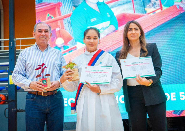 Alumnos de 7° grado se comprometieron a cuidar el ambiente imagen-40