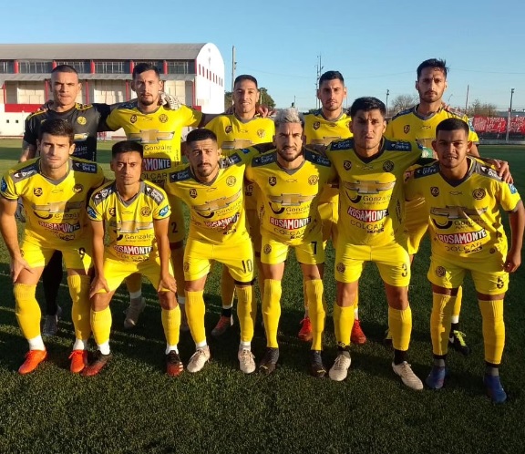 Fútbol: Crucero volvió a perder como visitante imagen-1