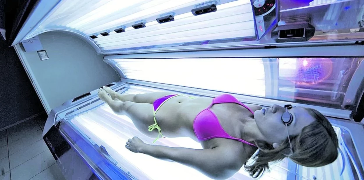 Dermatólogos insisten en el cuidado de la piel e instan a la población a desistir sobre el uso de camas solares: "son sumamente nocivas para la salud" imagen-6