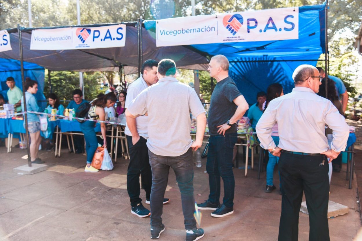 El P.A.S. con servicios integrales y el Mercadito Solidario desembarcó en Parma imagen-6