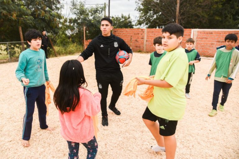 Cientos de niños disfrutan de la colonia de vacaciones del P.A.S. Posadas imagen-20