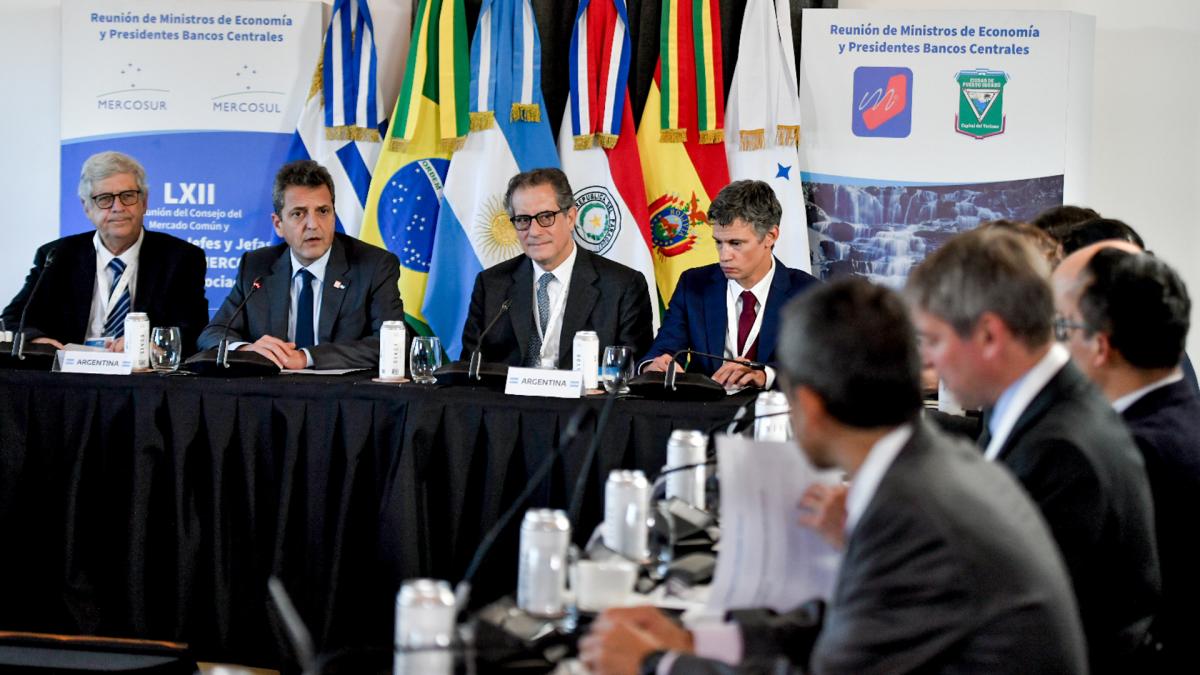 El uso de monedas locales para el comercio regional, eje de la reunión de ministros de Economía del Mercosur imagen-1