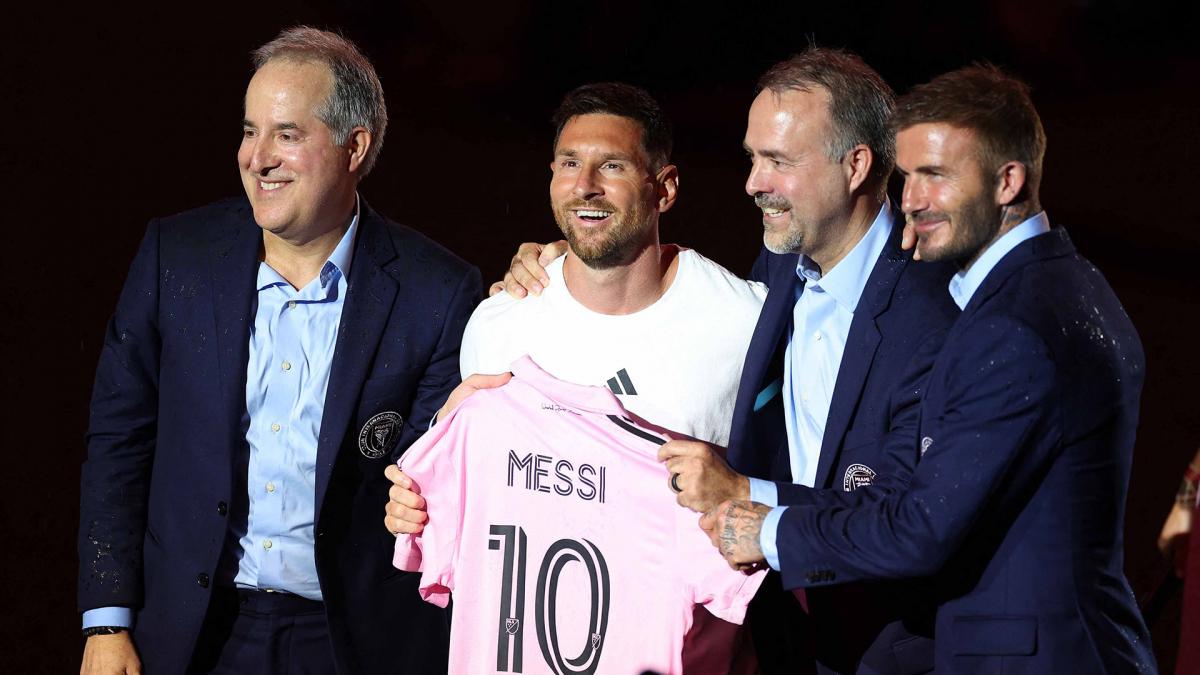 "Mundo Miami" rendido a los pies de Messi: el crack fue presentado en su nuevo club imagen-1