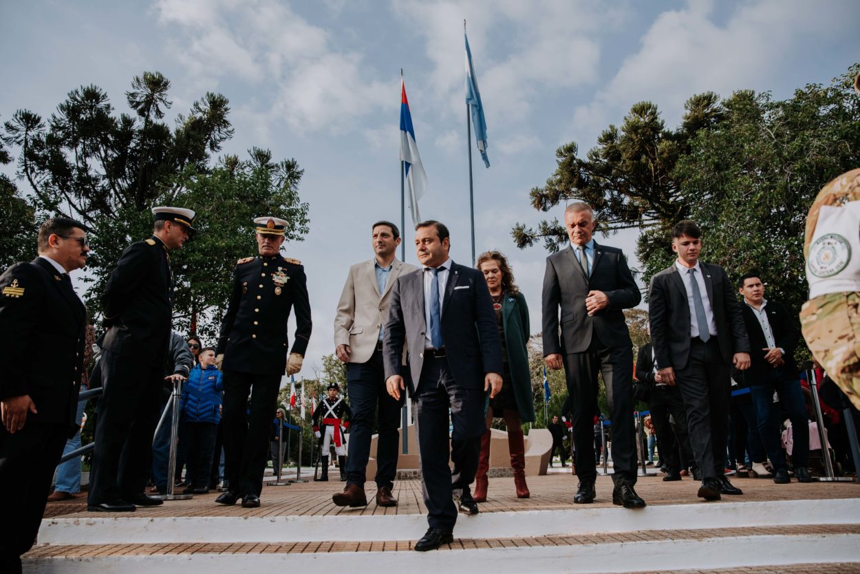 El Gobernador destacó los valores de la libertad y el federalismo en el marco de los festejos por un nuevo aniversario de la Independencia Argentina imagen-10