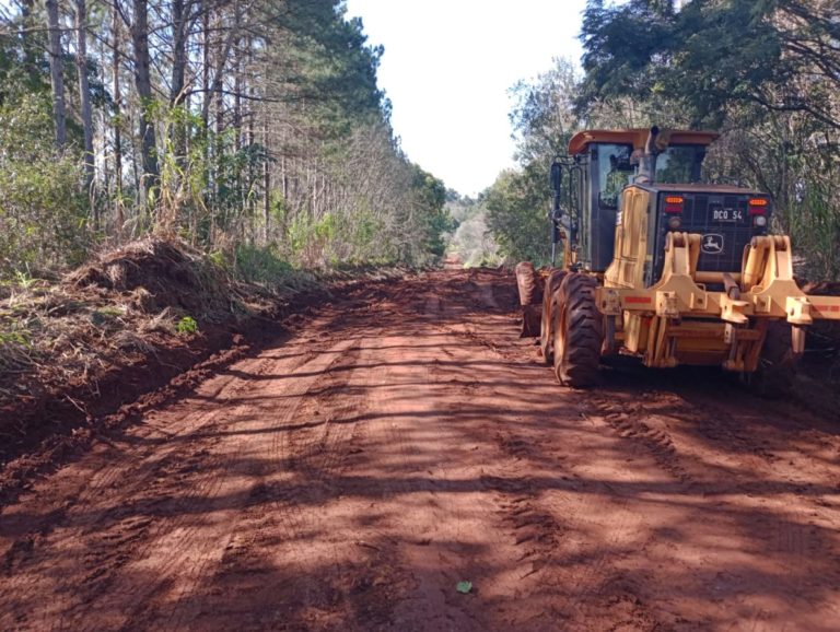 Mantenimiento de caminos terrados para garantizan acceso al desarrollo imagen-44