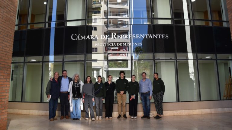 Estudiantes franceses conocieron de la vida legislativa y destacaron la apertura a la participación de los jóvenes imagen-43