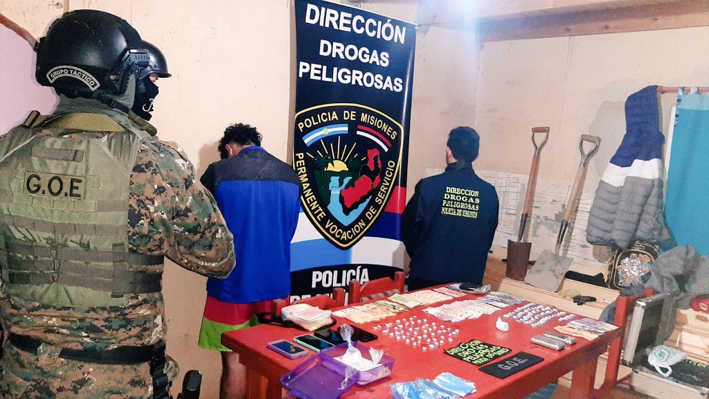 La Policía de Misiones incautó 139 dosis de cocaína y detuvo a distribuidores en Posadas imagen-1
