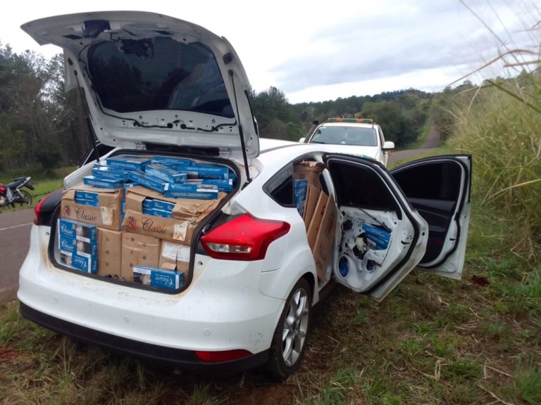 Atropelló a motociclista en un auto robado cargado con 11.000 paquetes de cigarrillos de contrabando imagen-22