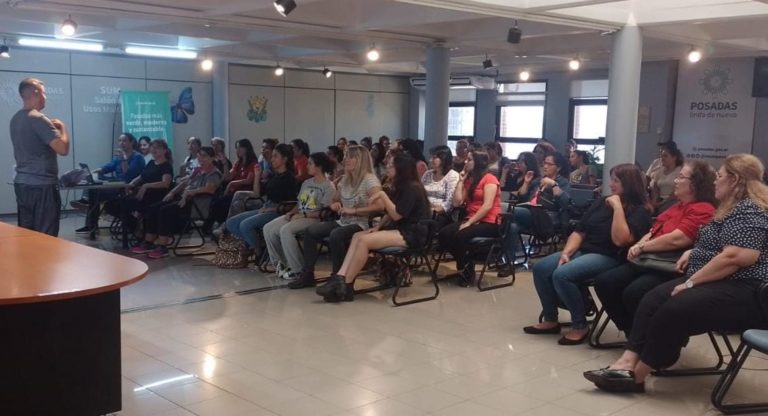 Más de 600 personas se inscribieron para el curso de Lengua de Señas imagen-50