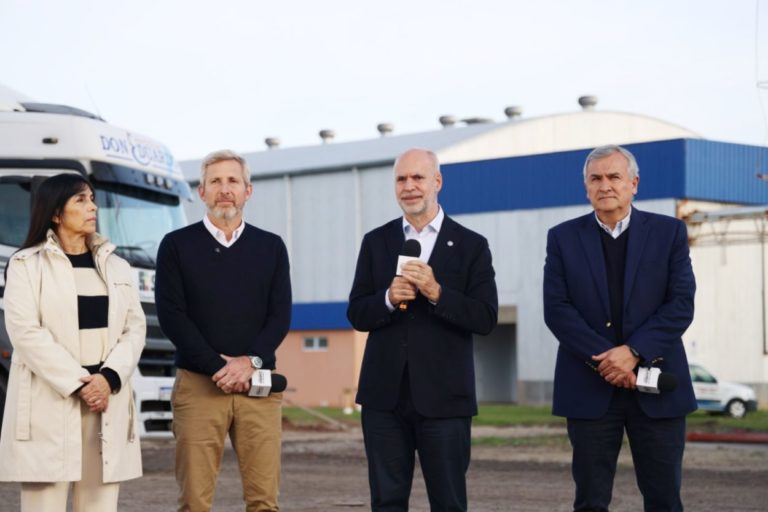 Rodríguez Larreta presentó con Morales y Frigerio diez propuestas para impulsar la industria nacional: "Vamos a tener estabilidad, reglas claras y un Estado que acompañe a los empresarios para que inviertan y creen trabajo" imagen-26