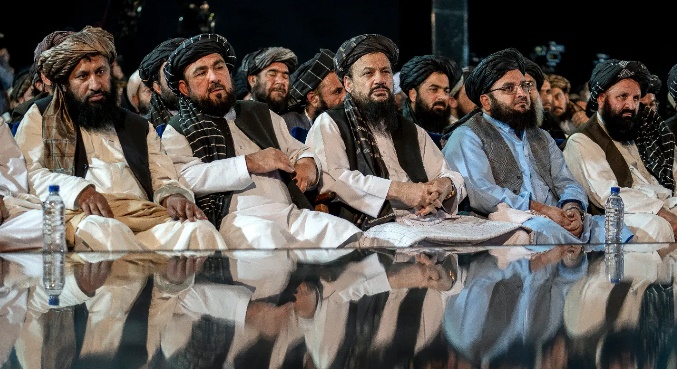 Afganistán prohíbe el uso de corbatas: “Quienes las usen, serán asesinados” imagen-1