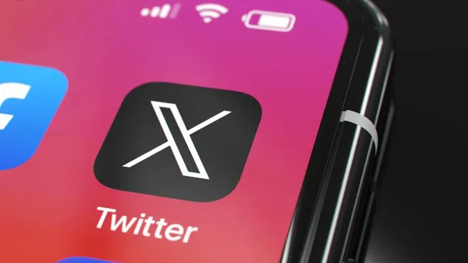 Twitter: qué significa la X, el logo que reemplazó al pajarito imagen-1