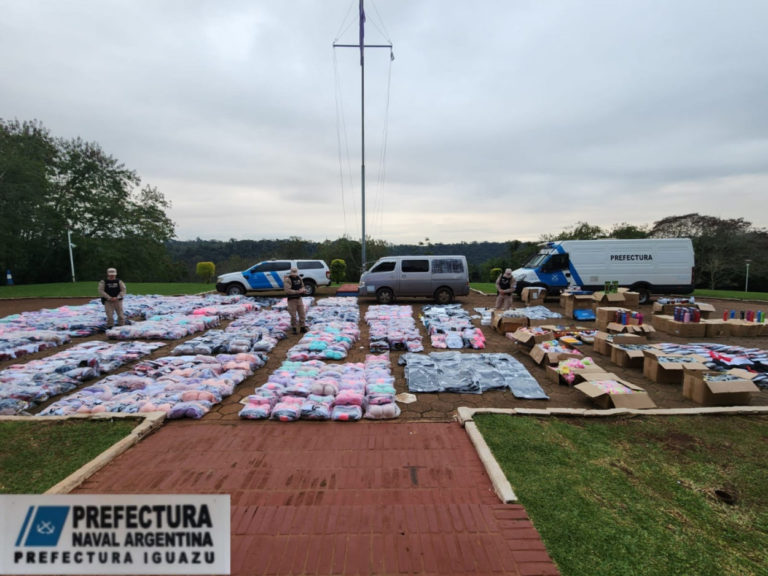 Prefectura secuestró en Misiones un cargamento de mercadería de origen ilegal valuado en $21 millones imagen-40