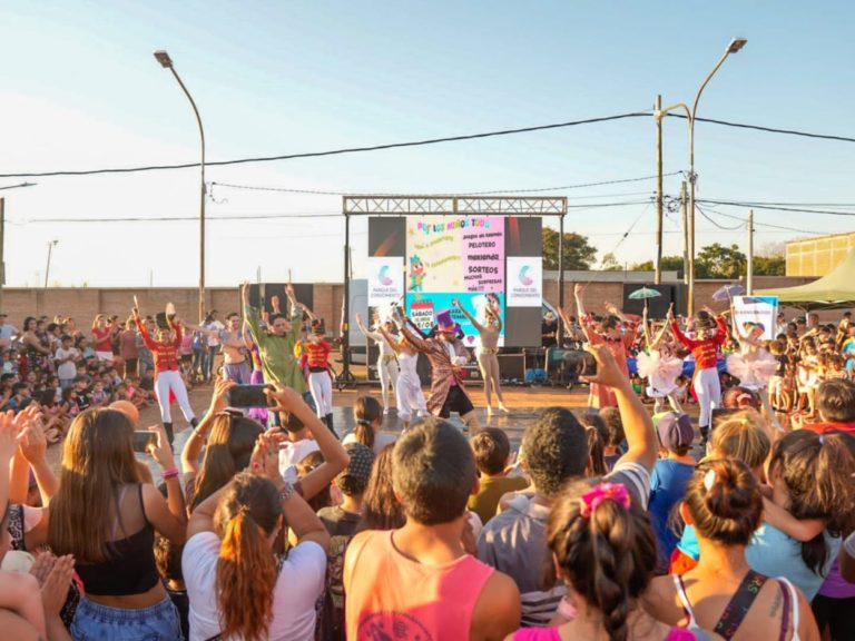 Celebraron a las infancias con el evento multitudinario "Por los Niños Todo" en el barrio Bicentenario imagen-17