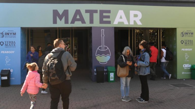 Matear 2023: Dos bonaerenses y un correntino se consagraron como los mejores cebadores de mate imagen-15