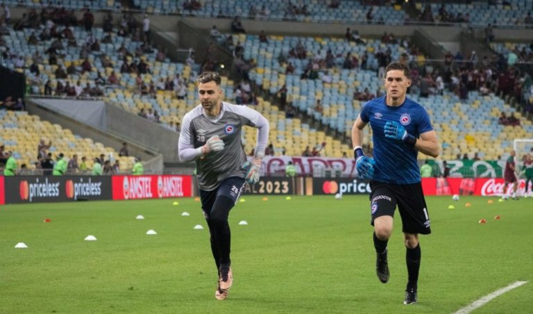 Fútbol: el arquero misionero Miguel Acosta debutó en primera en el Maracaná imagen-12