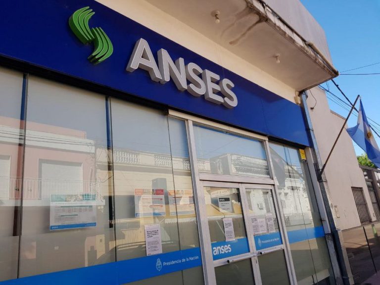 Desde este lunes, Anses comenzará a pagar los suplementos por la suba del Salario Mínimo, Vital y Móvil  imagen-18