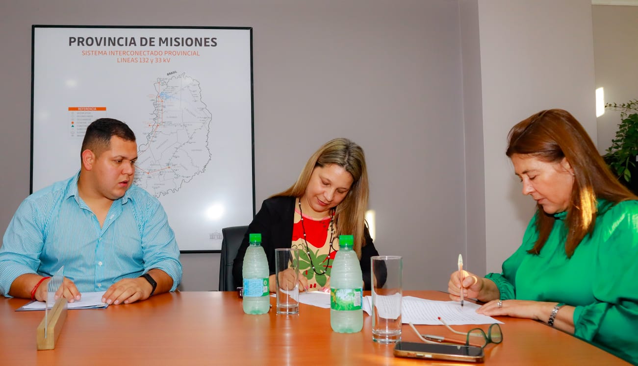 Firman Convenio Marco para el desarrollo energético de comunidades indígenas guaraníes de la provincia imagen-2