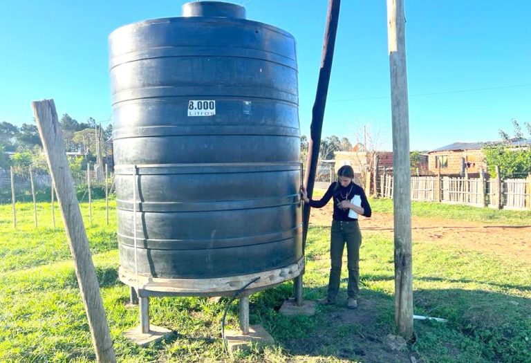 Familias del barrio Cruz del Sur no tienen agua potable y reclaman presencia más activa del Estado imagen-41