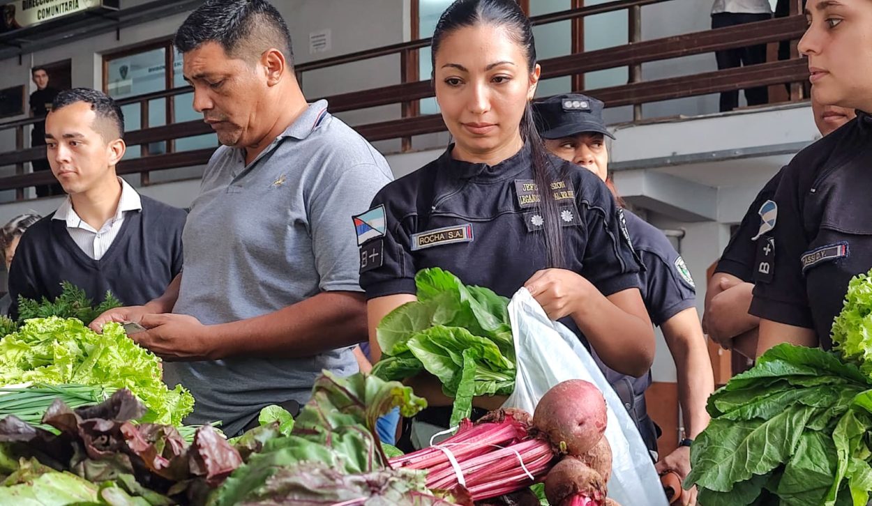 La Policía acerca la Feria Franca a los misioneros imagen-2