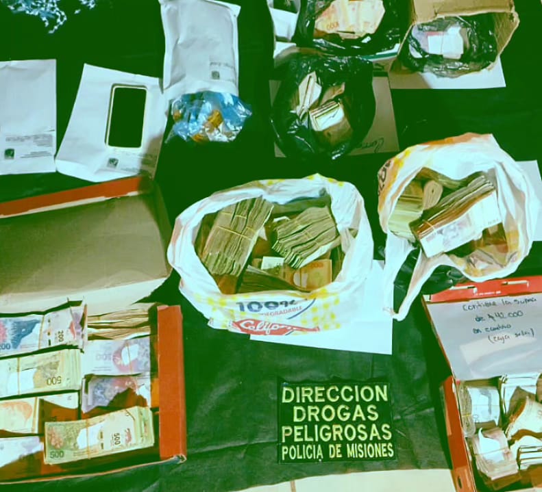 La Policía desarticuló otro punto de venta de droga: incautó más de 7 millones de pesos y detuvo a dos personas imagen-2