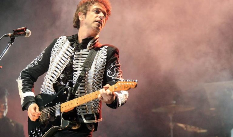 Gustavo Cerati, entre los mejores 50 cantantes de rock de la historia imagen-11