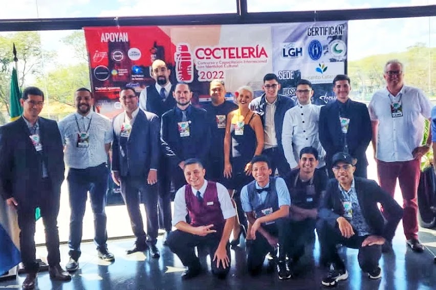 Invitan al 2do Concurso Internacional de Coctelería en Puerto Iguazú imagen-4