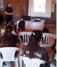 Niños de Guaraní participaron de un Taller sobre "Derechos y Bullying", a cargo de la Policía Comunitaria imagen-44