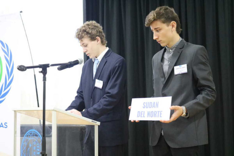 Estudiantes obereños debatieron en el Foro de Desarrollo Sostenible imagen-21