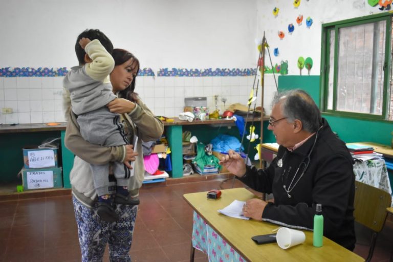 Más de 500 personas participaron del nuevo operativo del  P.A.S-Posadas en Villa Poujade imagen-47