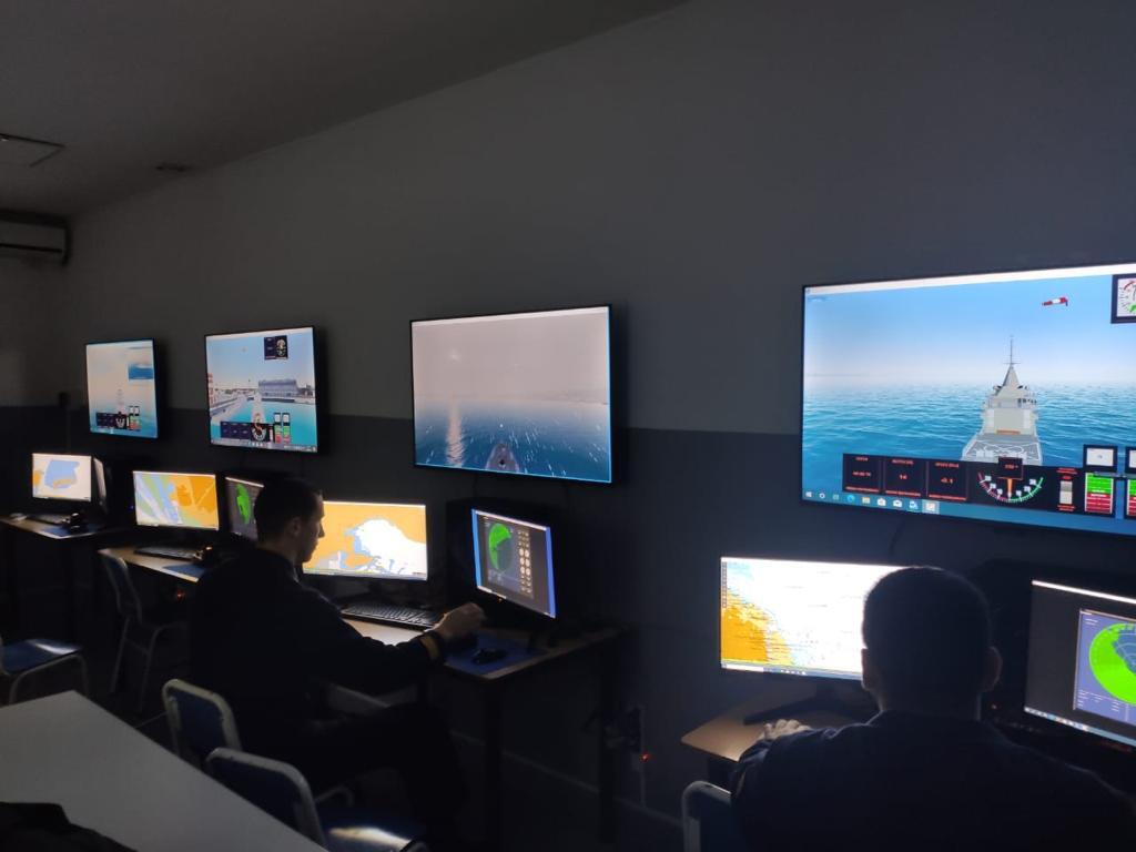 Los estudiantes del Liceo Naval destinarán el Bono Estudiantil en un simulador de navegación imagen-4