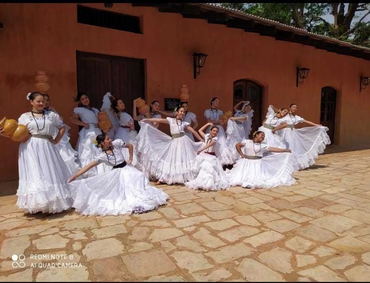 Gala de danzas paraguayas, este fin de semana en el Teatro Lírico imagen-1