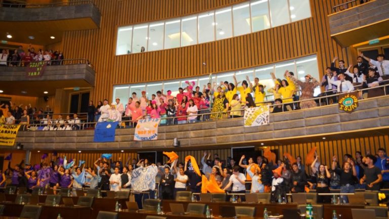 Alumnos del BOP 86 visitaron el Parlamento, interesados en conocer la mecánica legislativa de tratamiento de leyes imagen-31