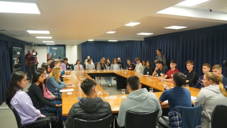 Jóvenes de Misiones se reúnen en el Parlamento Estudiantil para impulsar proyectos innovadores imagen-41