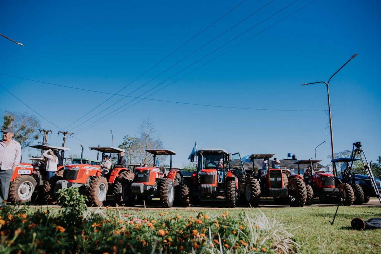 La Fiesta del Tractor celebra la tarea de los productores del Alto Uruguay imagen-12