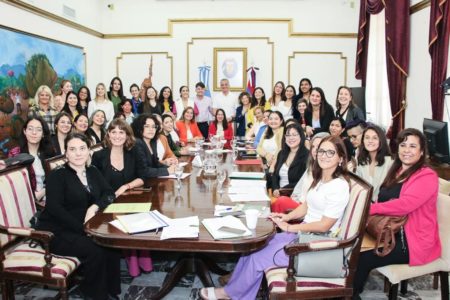 La Casa de Gobierno recibió a mujeres del “Gabinete por un Día” imagen-4