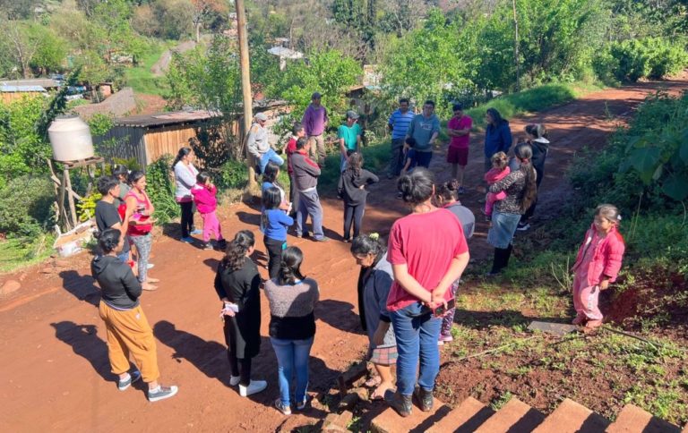 Oberá: A 200 familias del barrio Villa Blanquita les urge contar con agua, luz y apertura de caminos imagen-7