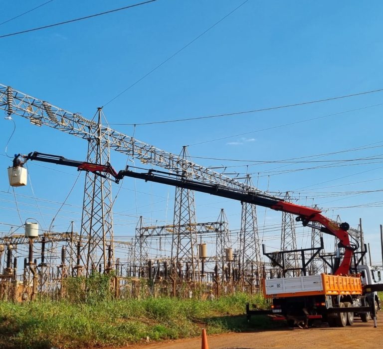 Destacan trabajos de readecuación sobre línea 132 KV San Isidro-Gobernador Roca imagen-12