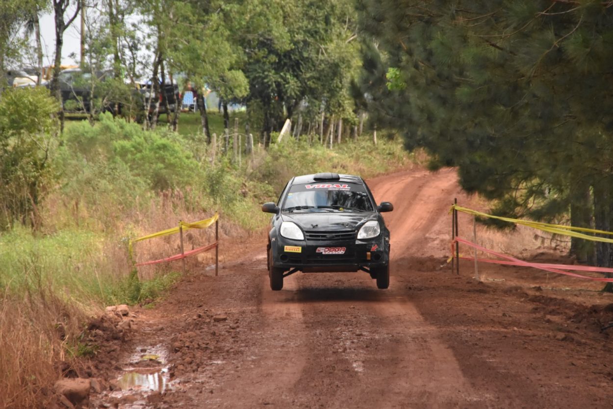 Automovilismo: Gabriel Vidal Rodríguez-Ricardo Pszegotski ganaron la 4ta fecha del Misionero de Rally en Alba Posse imagen-2