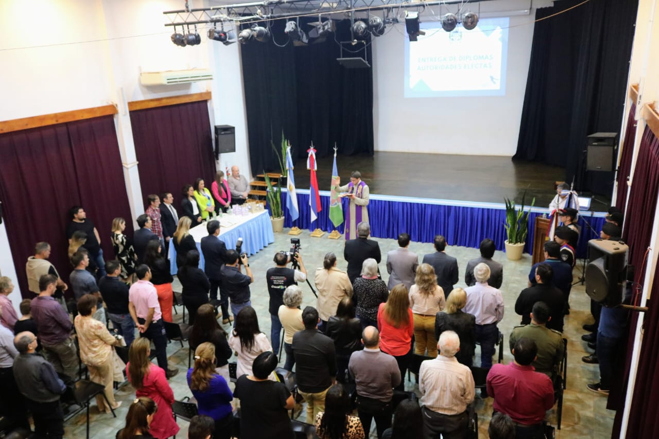 Se realizó la entrega de diplomas a autoridades electas de Montecarlo imagen-4