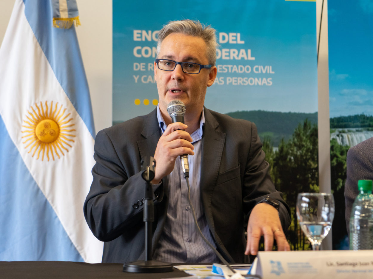 Con la premisa de mejorar el acceso al derecho a la identidad, finalizó en Posadas el 29° Encuentro del Consejo Federal de Registros del Estado Civil y Capacidad de las Personas de la Argentina imagen-2