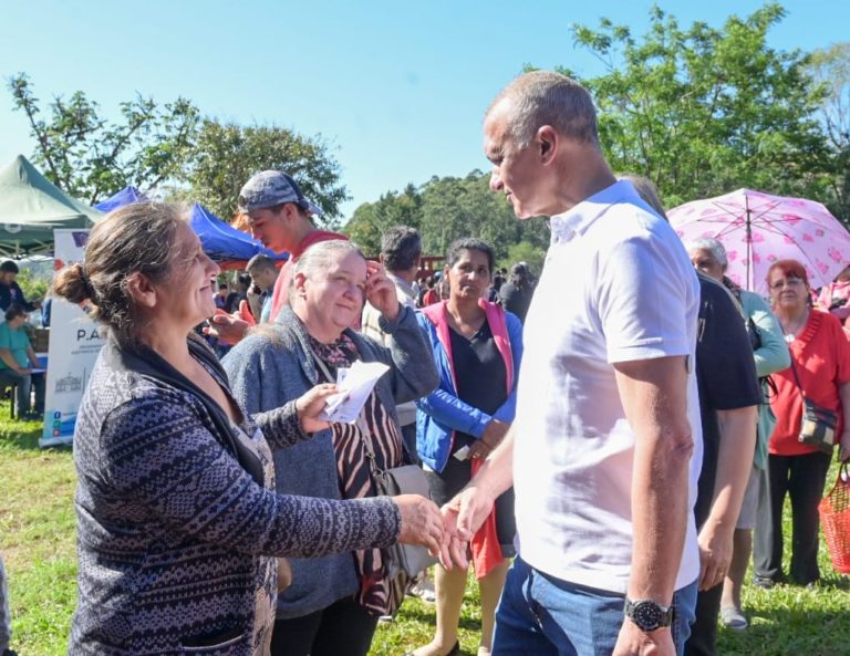 El Mercadito Solidario del P.A.S. estuvo en San Vicente imagen-16