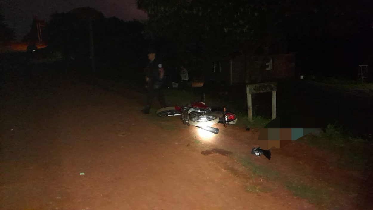 Motociclista falleció tras un despiste en Guaraní imagen-1