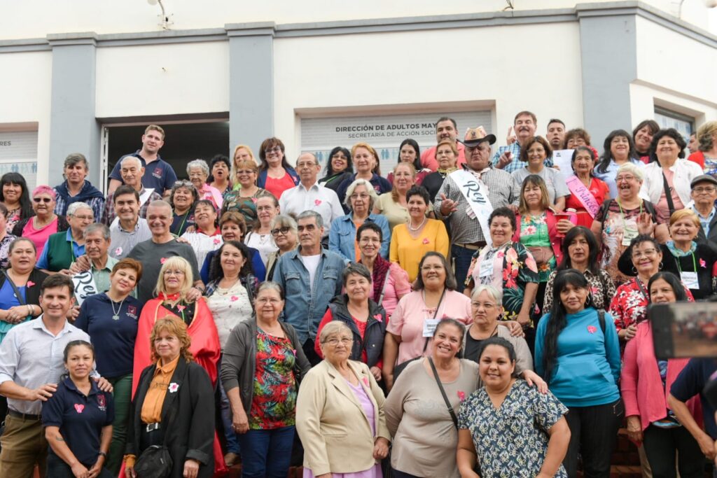 Vicegobernador reconoció a jóvenes deportistas y visitó plantas industriales del Norte misionero imagen-6